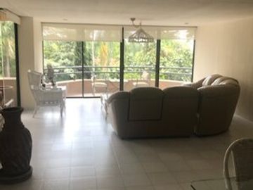 GRAN DEPARTAMENTO DE LUJO EN VENTA, RANCHO CORTÉS, NORTE DE CUERNAVACA MOR