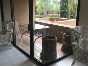 GRAN DEPARTAMENTO DE LUJO EN VENTA, RANCHO CORTÉS, NORTE DE CUERNAVACA MOR