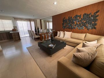Casa en venta en Aguascalientes al sur en zona residencial