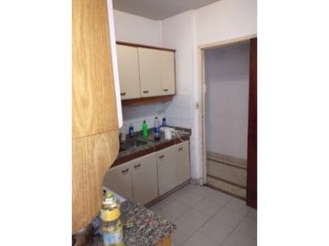 VENTA 5 AMBIENTES CON DEP AL FRENTE .PUEYRREDON AL 300