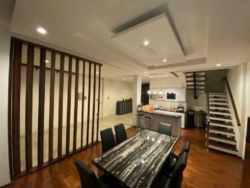 Rumah Strategis Modern 3 Lt Full Furnish Jagakarsa Jakarta