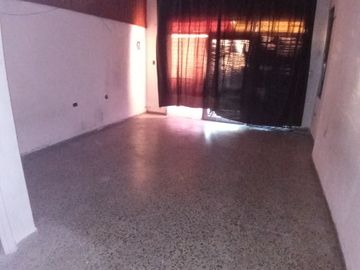 Casa en venta en Ezpeleta Este