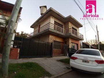 Casa en venta en Ezpeleta Este