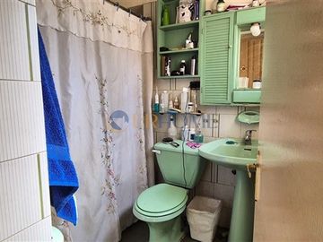 Se Vende Casa en Ñuñoa 4 dormitorios 2 baños, Oportunidad.