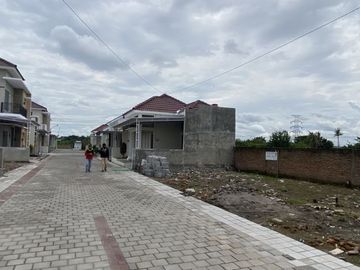 1 Unit Terakhir!!! Jual Rumah Minimalis Dalam Perumahan Elit Di Klaten