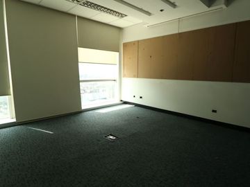 Outstanding Office Space for Rent in Makati City CB0098