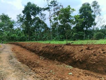 Jual Tanah Datar 164m&sup2; Cocok untuk Villa Kemuning Ngargoyoso Kra