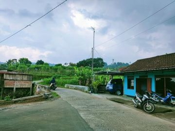 Jual Tanah Datar 164m&sup2; Cocok untuk Villa Kemuning Ngargoyoso Kra