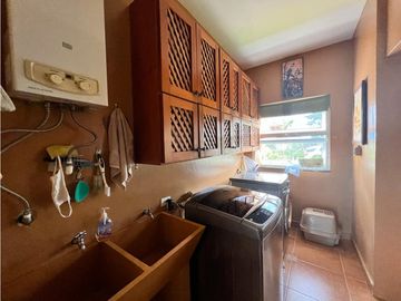 VENTA CASA CON PISCINA EN  ALTOS DEL MARIA