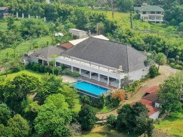 DIJUAL BANGUNAN LUAS / VILLA MEWAH di HAMBALANG / SENTUL, BOGOR