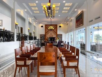 DIJUAL BANGUNAN LUAS / VILLA MEWAH di HAMBALANG / SENTUL, BOGOR