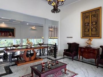 DIJUAL BANGUNAN LUAS / VILLA MEWAH di HAMBALANG / SENTUL, BOGOR