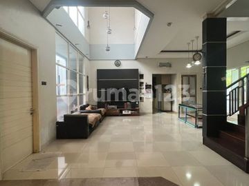 Super Murah Rumah Hooked Lokasi Strategis di Puspitaloka BSD