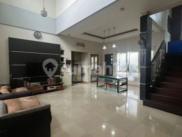 Super Murah Rumah Hooked Lokasi Strategis di Puspitaloka BSD