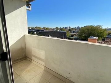 Duplex en venta en Moron Sur