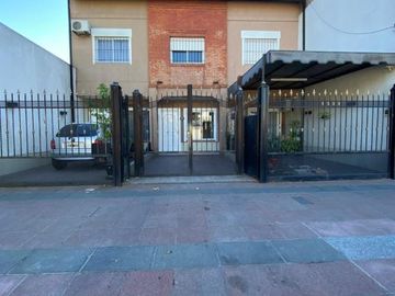 Duplex en venta en Moron Sur
