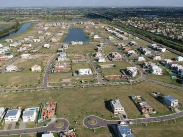 Casa en venta en Carpinchos, Nordelta