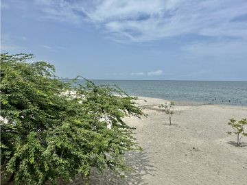 Venta de cabaña en conjunto frente de la playa, Don Jaca, Santa Marta