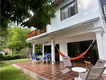Venta de cabaña en conjunto frente de la playa, Don Jaca, Santa Marta