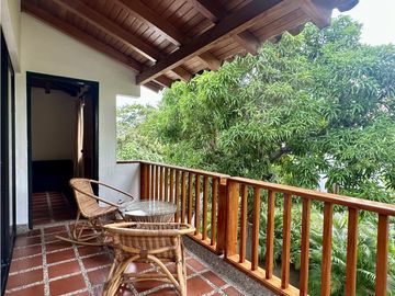 Venta de cabaña en conjunto frente de la playa, Don Jaca, Santa Marta
