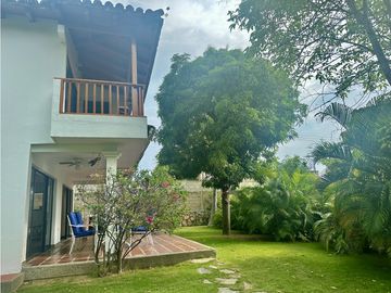 Venta de cabaña en conjunto frente de la playa, Don Jaca, Santa Marta