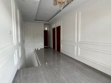 RUMAH MEWAH BARU 2 MENIT DARI RS.PKU KOTAGEDE