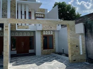 RUMAH MEWAH BARU 2 MENIT DARI RS.PKU KOTAGEDE