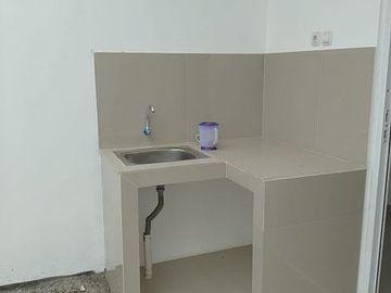 Rumah syariah strategis di pusat kota tangerang bebas banjir