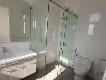 VENTA DE CASA DE LUJO EN AIRES DE BATAN