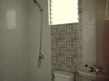 Semi-Furnished Duplex House with 3-Bedrooms in Capitol Cebu City