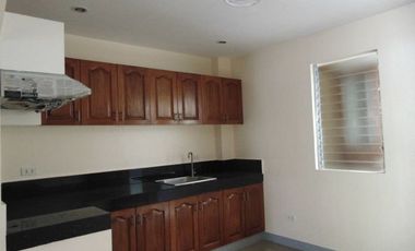 Semi-Furnished Duplex House with 3-Bedrooms in Capitol Cebu City