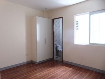 Semi-Furnished Duplex House with 3-Bedrooms in Capitol Cebu City