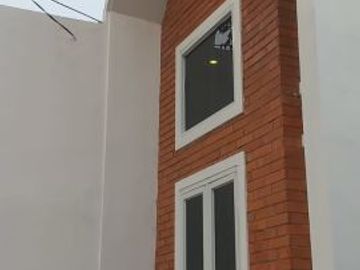 Dijual rumah mutiara gading timur luas 6x12 Type 2KT Bekasi Timur