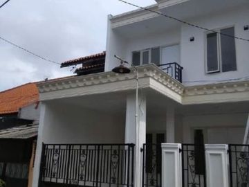 Rumah Rungkut Menanggal, Siap Huni