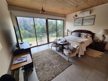 Casa en venta de 4 dorm. en Los Angeles