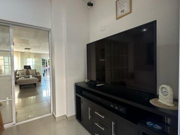 casa en venta en villa santos. Cod V146