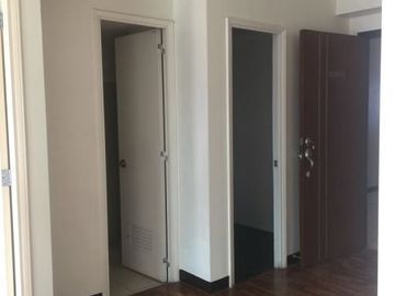 rent to own in makati kalyuaan condominium pasong tamo