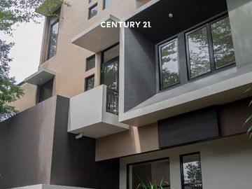 Disewakan Ruko Baru Dekat Bintaro Gb 18673