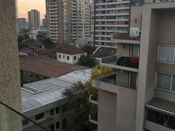 Departamento en Venta en ¡¡¡A Pasos de Plaza Ñuñoa y Cercano a Metro Chile España!!!! con estacionamiento y bodega