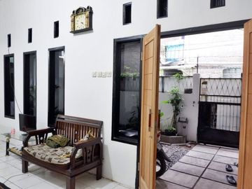 Rumah Nyaman di Kiaracondong, dekat Buahbatu dan Batununggal