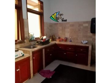 Dijual rumah di daerah Batununggal (h)