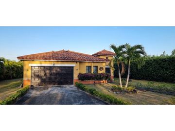 Hacienda Pacifica