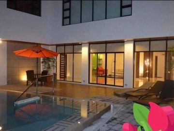 Beautiful House for Sale in Greenmeadows Pasig City