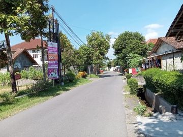 Tanah Pekarangan Luas Pinggir Jalan Utama di Jongke