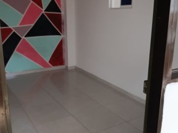 casa en arriendo en comuneros. Cod A127472