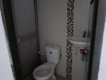casa en arriendo en comuneros. Cod A127472