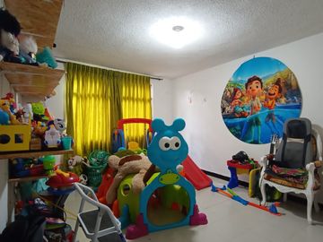 casa en venta en barrio granada. Cod V408396