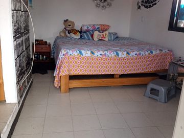 casa en venta en barrio granada. Cod V408396