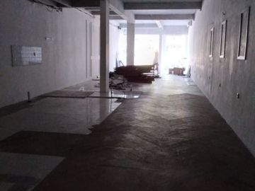 DISEWAKAN RUKO (Cocok Untuk Usaha/Restoran/Cafe) DI JL .KEMANG RAYA JAKARTA SELATAN