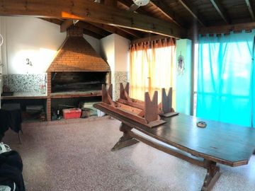 Espectacular Piso Unico 4 Amb. Frte. A La Plaza V. Libertad